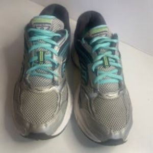 Saucony Cohesion 9 Women's size 9 Gray/ Blue